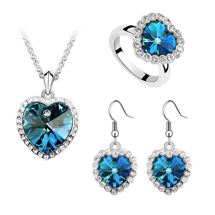 bộ trang sức dây chuyền + bông tai + nhẫn mặt đá trái tim