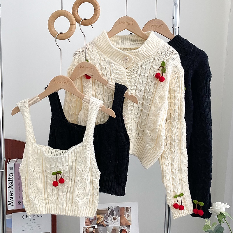 Set áo khoác cardigan kèm áo hai dây đính quả cherry Thucucstore Áo cardigan len hàng Quảng Châu loại 1