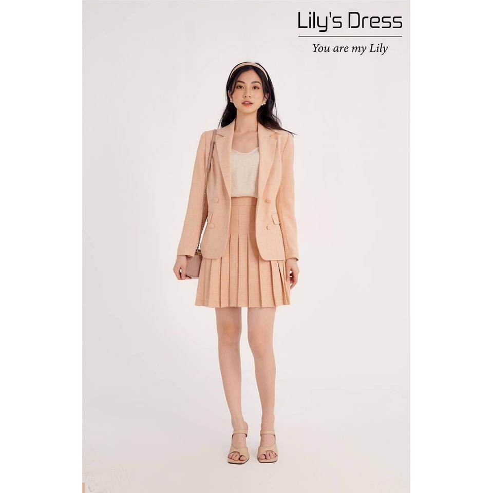 Set Blazer Hồng Cam 4 cúc dáng ngắn + Chân váy xếp li by Lilie | BigBuy360 - bigbuy360.vn