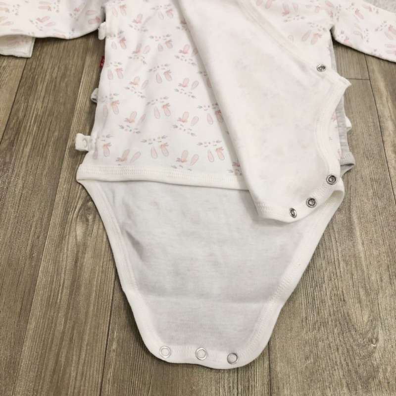 Body chip dài tay cài cúc chéo các hãng dư xịn, bodysuit dài tay lệch vạt chất cotton mềm mại thấm hút mồ hôi