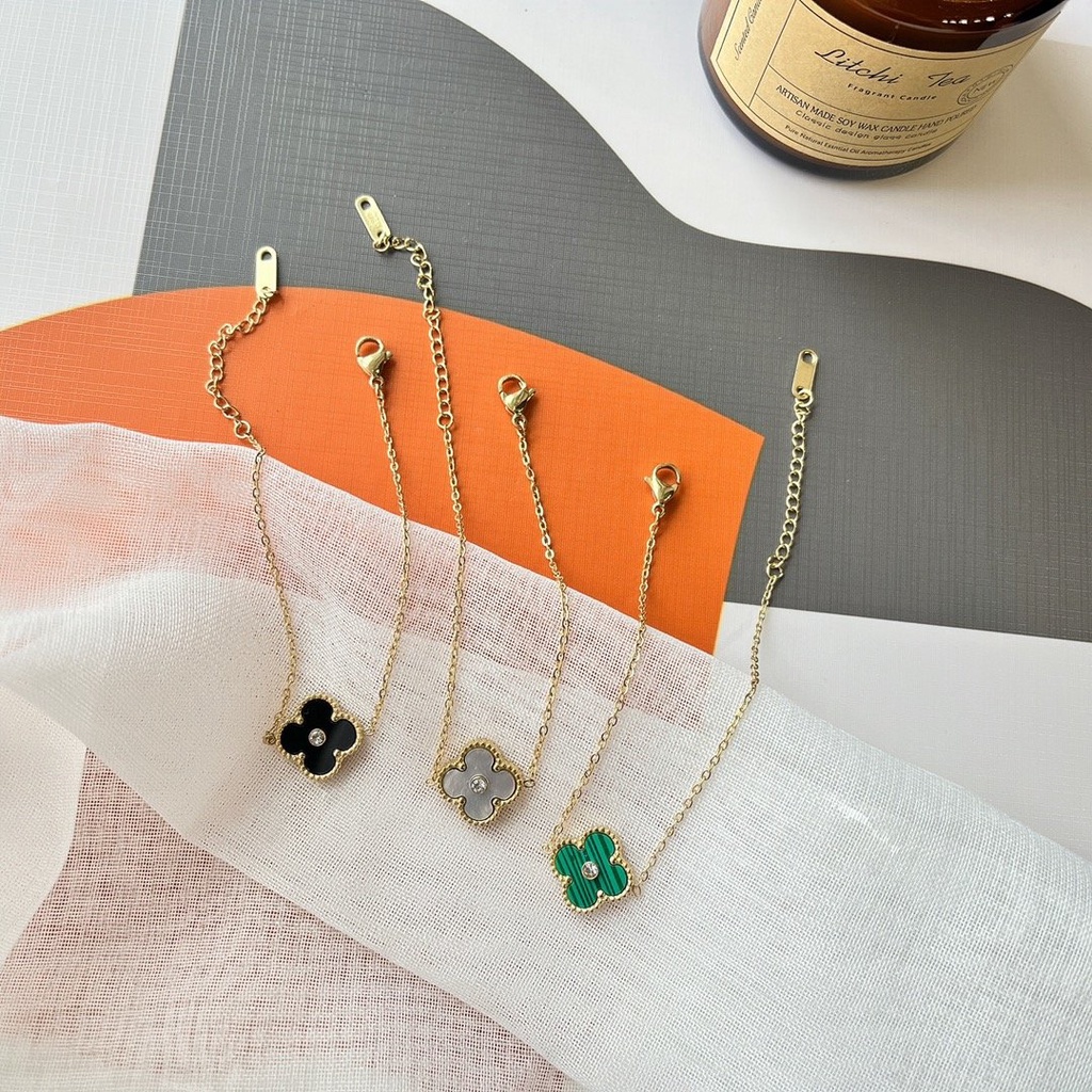 Vòng Tay Louis Vuitton Bằng Thép Titan Họa Tiết LV Monogram