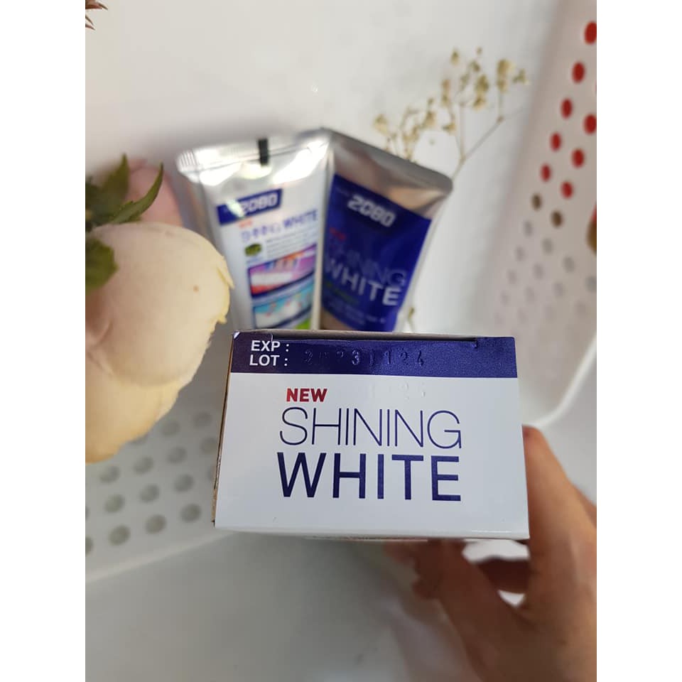 Kem đánh răng giúp làm trắng răng 2080 Shining White Hàn quốc 100gr