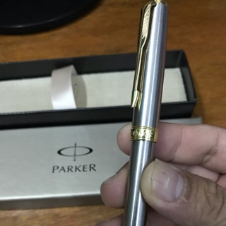Bút bi Parker Sonnet Stainless Steel GT BP