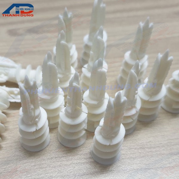 Tắc Kê Tường Thạch Cao