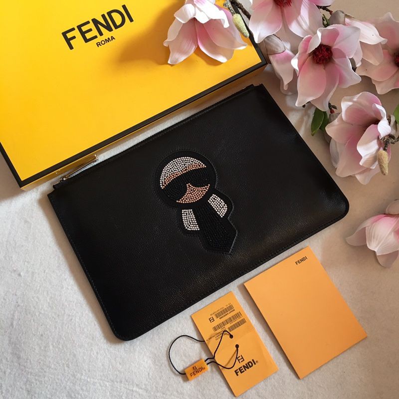 clutch cầm tay nam da thật dáng dài kéo khóa họa tiết hình dễ thương Fendi FD