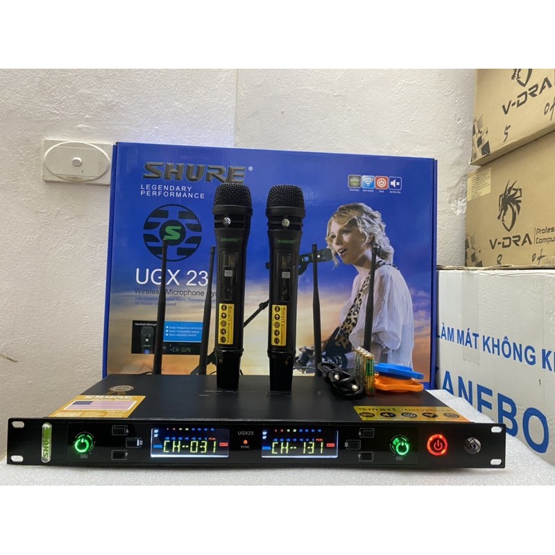 Micro karaoke không dây UGX 23 với chế độ tự ngắt