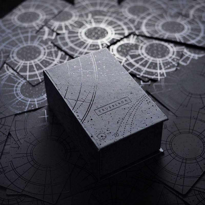 Bài True Black Tarot
