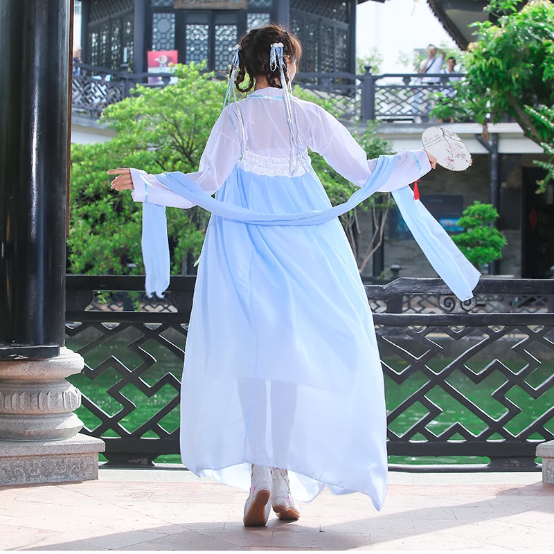 Hán phục truyền thống phong cách cổ trang cho nữ | BigBuy360 - bigbuy360.vn