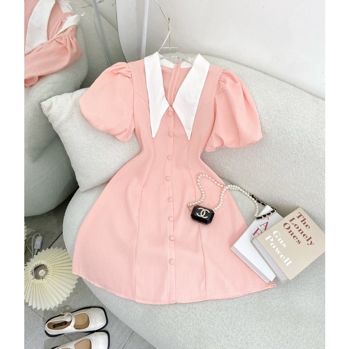 ĐẦM HỒNG CỔ PETER TRẮNG