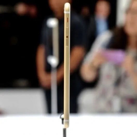 ☞❦Sinh viên điện thoại di động cũ Apple 6 iPhone 6 ​​trực tuyến lớp 4G phụ tùng giá rẻ cho người già cổ trắng trò chuyện
