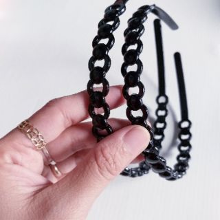 Cài tóc màu đen số 8 màu đen bóng