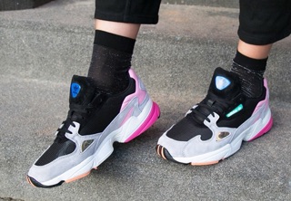 Giày Adidas Falcon
