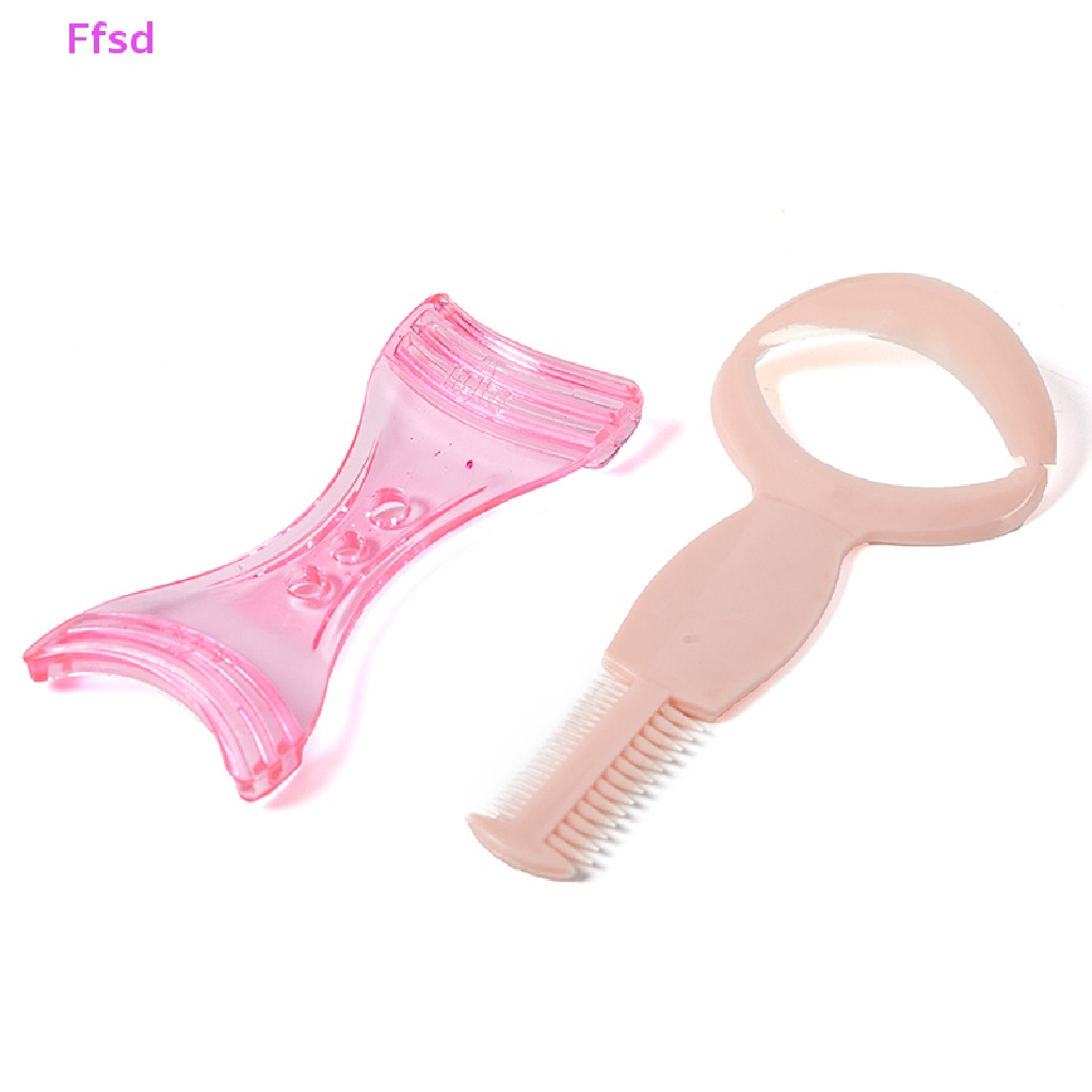 Set 2 / 3 Khuôn Nhựa Hỗ Trợ Kẻ Mắt Trang Điểm Làm Đẹp Cho Nữ