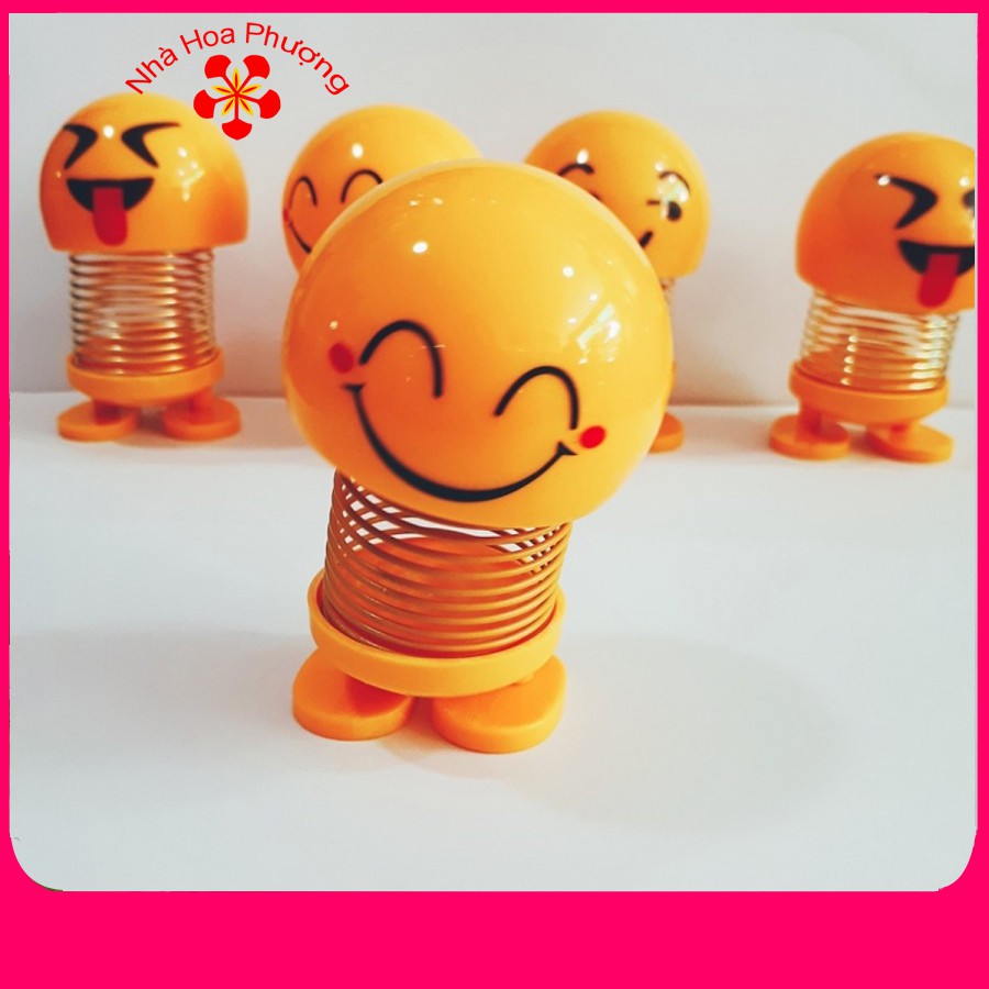 Thú nhún lò xo mặt cười