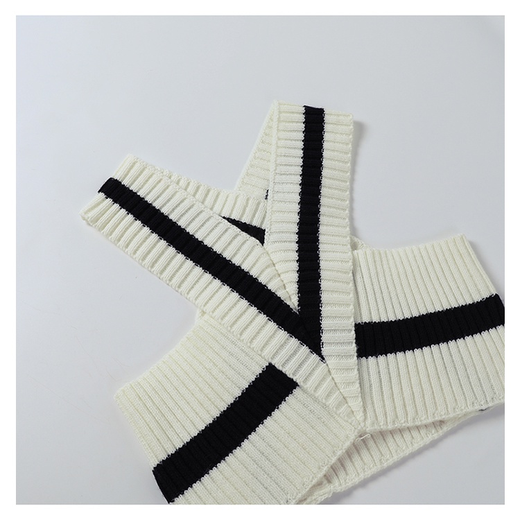 ÁO YẾM MẶC 2 KIỂU LEN HÀN CÓ SẴN