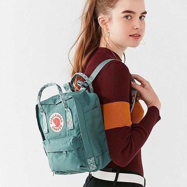 kanken mini frost green chess pattern