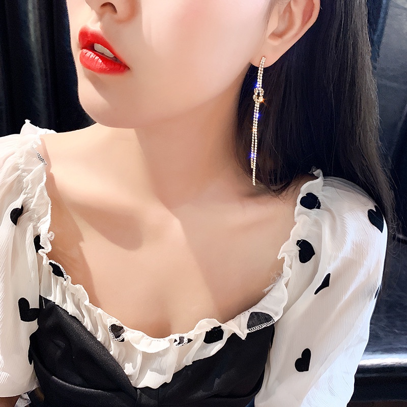 Đôi Bông Tai Dáng Dài Đính Đá Thời Trang Cho Nữ