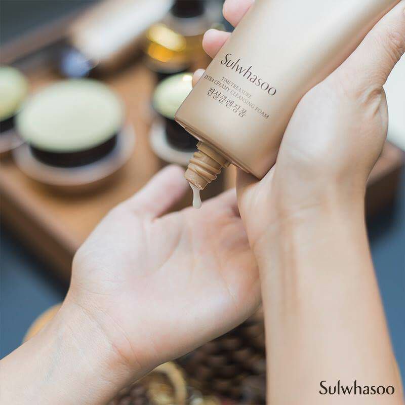 Sữa rửa mặt cấp ẩm, chống lão hóa thông đỏ sulwhasooo timetriasure extra creamy cleansing foam ex