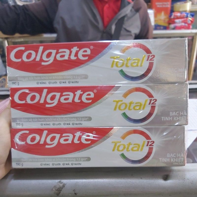 Kem đánh răng Colgate total bạc hà 190g