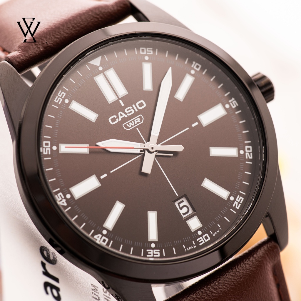 Đồng Hồ Quartz Nam Casio WATCHSTORE MTP-VD02BL-5EUDF Thiết Kế Kính Khoáng 41mm, Dây Đeo Da Và Vỏ Thép Không Gỉ