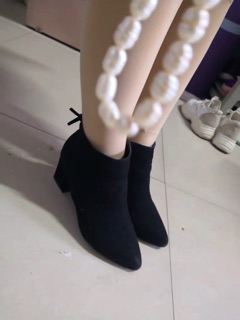 Boot da lộn thắt nơ sau