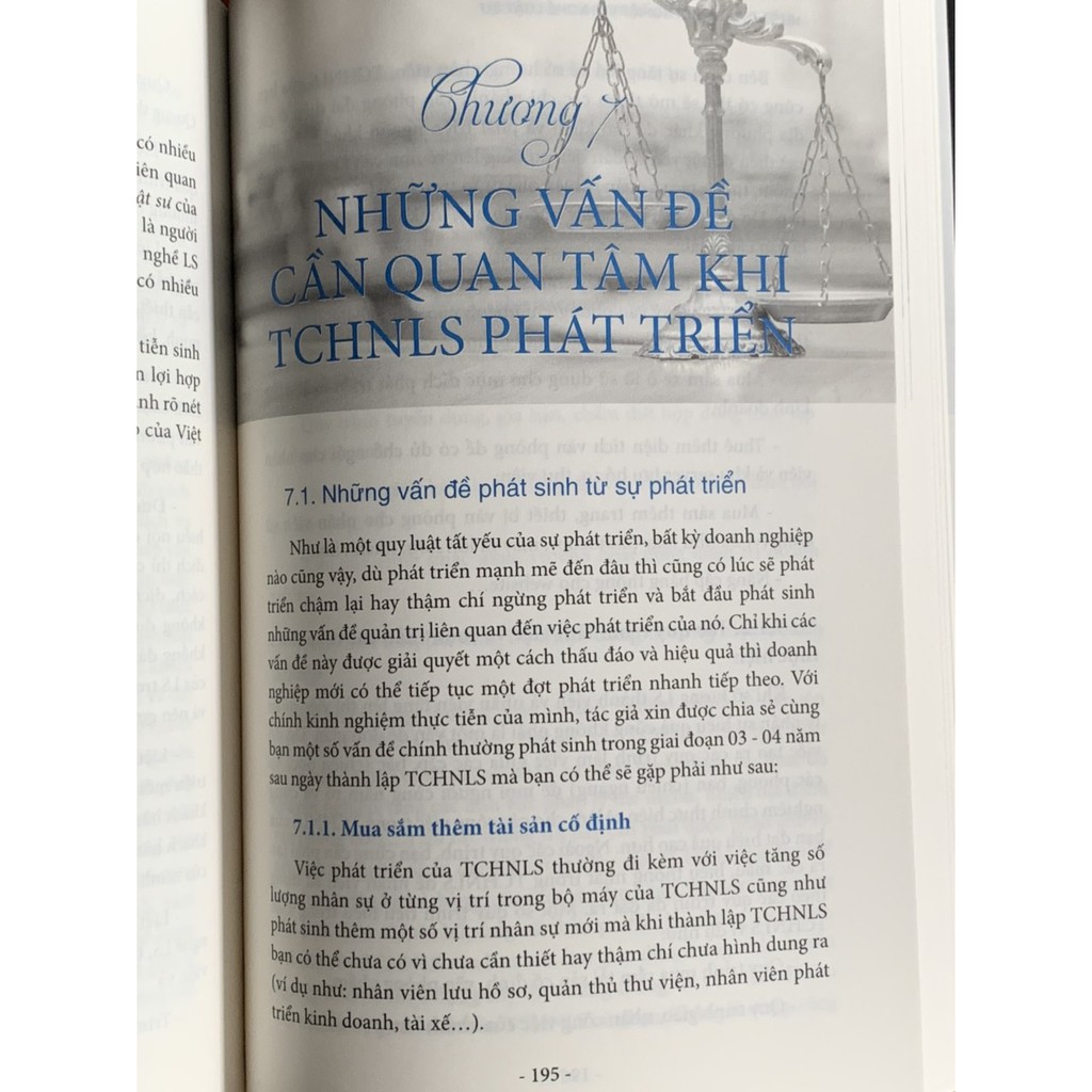 Sách - Hướng dẫn khởi nghiệp với nghề luật sư (bản đầu tiên) | BigBuy360 - bigbuy360.vn