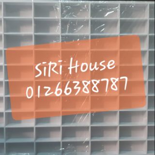 Kệ trưng bày mô hình gồm 70 ô