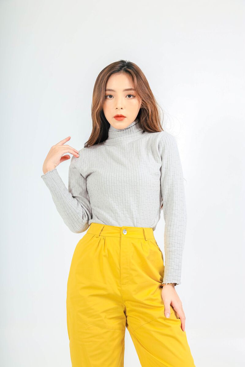 Áo len cổ lọ dáng ôm