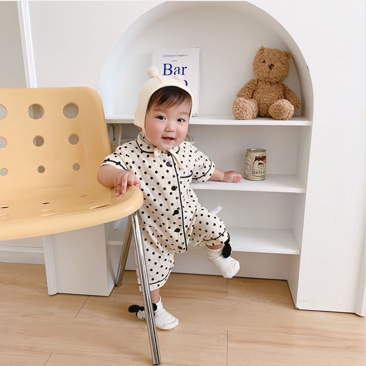 Bộ Đồ Ngủ Liền Thân Tay Ngắn Họa Tiết Chấm Bi In Hình Gấu Dễ Thương Dành Cho Bé