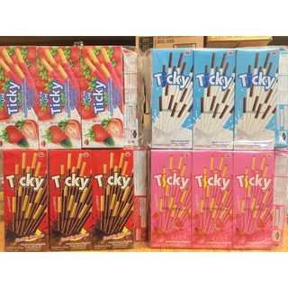 Bộ 12 hộp bánh que Ticky Thái Lan (hộp 22gam) tặng kèm 1 hộp