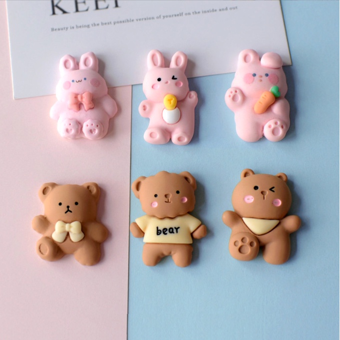 Sticker jibbitz gắn dép sục Crocs hình gấu nâu thỏ hồng ôm cà rốt