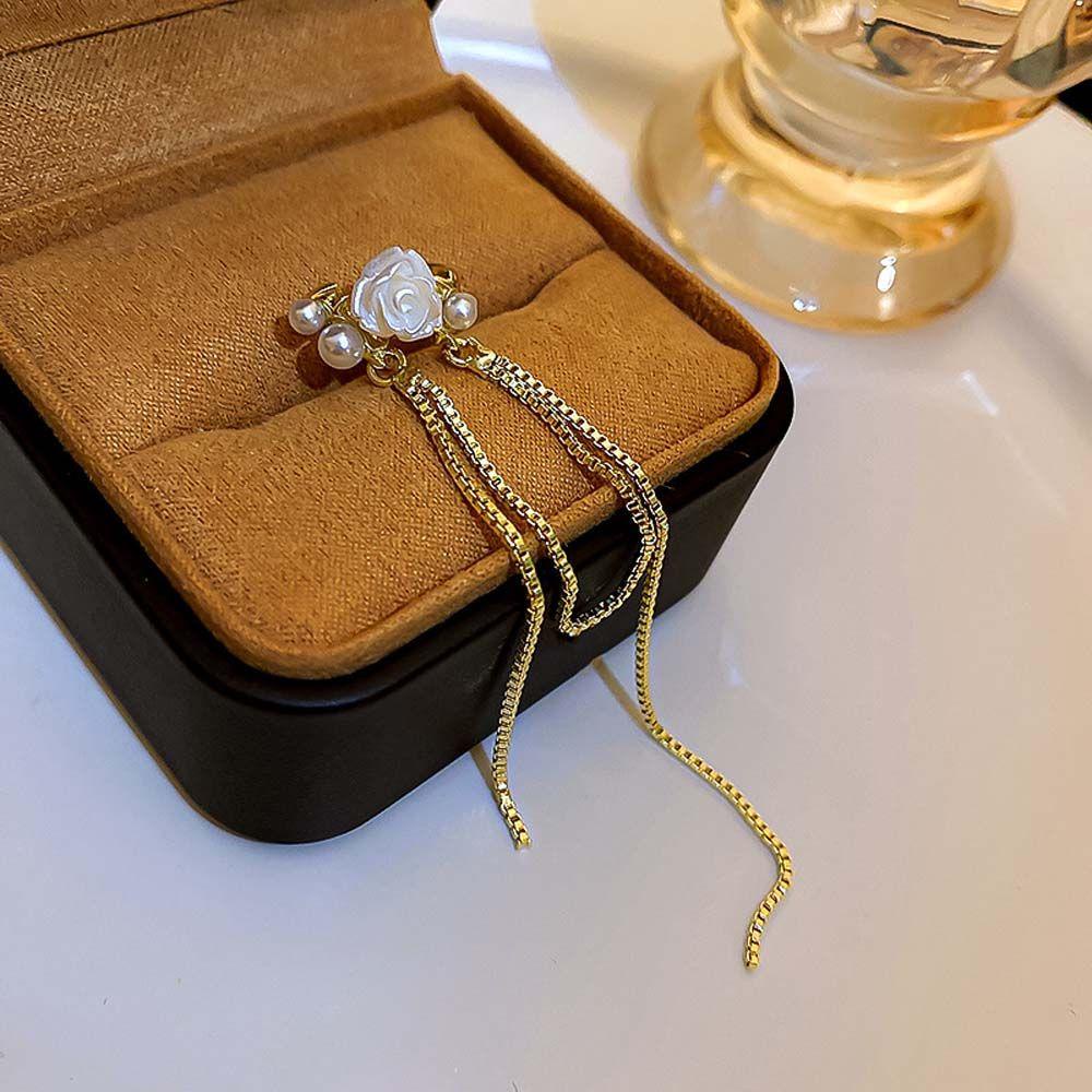 Khuyên Tai Dạng Kẹp Hình Hoa Dây Xích Thanh Lịch Hợp Thời Trang Cho Nữ