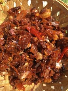 BÒ CỤC CHÁY TỎI