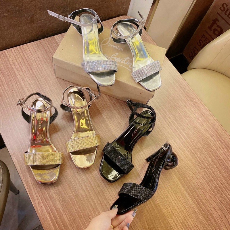 ✏️✏️✏️Đế vuông đá tròn đẹp xĩu luôn nha ✅Đế tròn cao 5f ✔️Chất da xi bÓng 📣SiZe 35/39 💎Sỉ Nguyên ri giá tốt