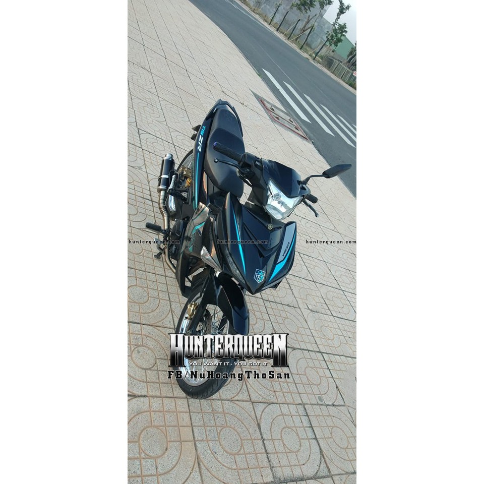 Tem Exciter 150. Tem Y15ZR đơn giản, đen xanh ngọc. Chất liệu crom. Chỉnh sửa theo yêu cầu. Sắc nét, bền màu, chống nước