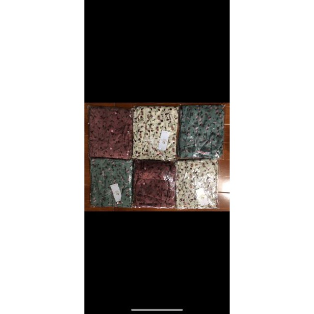 Váy hoa nhí cổ vuông nhung tăm hàng đẹp nhiều màu hot hit