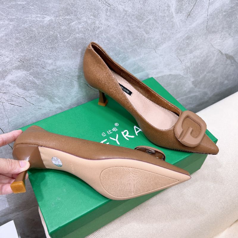 tu Giày Cao Gót 7p QBEY Khoá G Gót Nhọn Da Thật Siêu Mềm Fullbox Cao Cấp