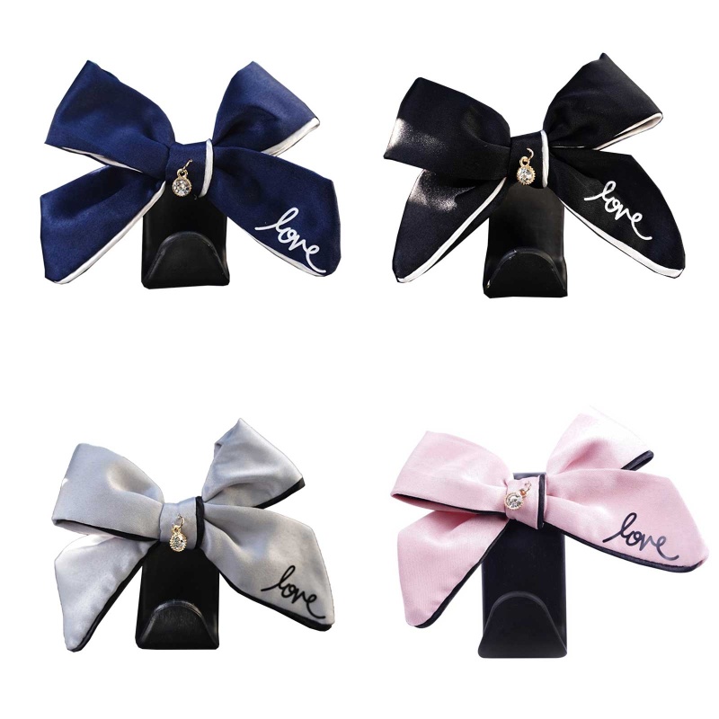 Móc Treo Đồ Gắn Ghế Ngồi Xe Hơi Tiện Dụng