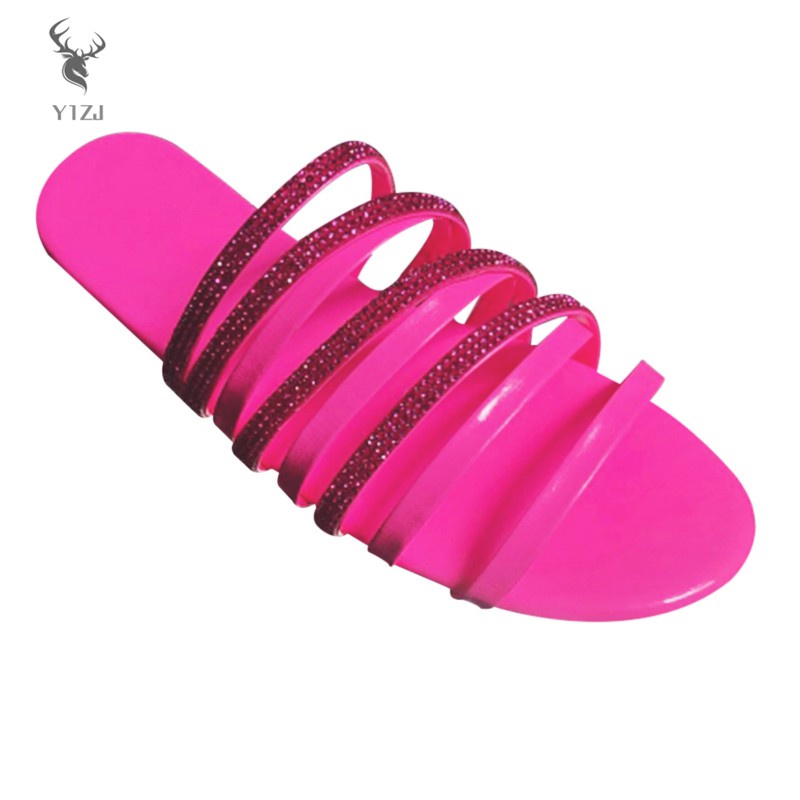 COD&amp; Breathable Flat Sandals Stylish Rhinestone Sandals Summer Outdoor Slipper for Women