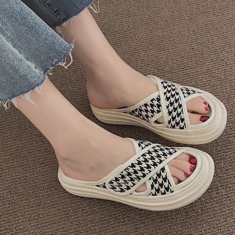 Dép bánh mỳ quai chéo đế cao su chống trơn trượt hàng loại 1