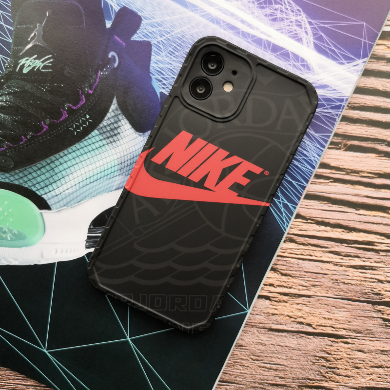 Ốp Điện Thoại Mềm In Hình Giày Sneaker Màu Đỏ Đen Cho iPhone 14 / 13 / 12 Pro MAX / 11 / 14 Pro / 13 Pro MAX