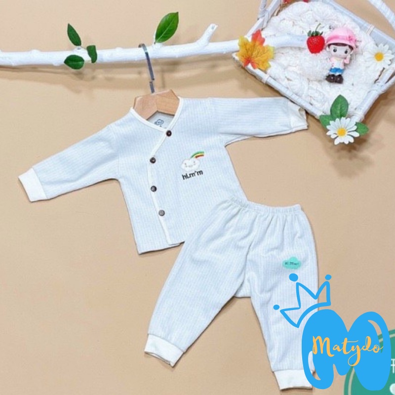 Quần áo sơ sinh bé trai bé gái mùa đông cao cấp chất vải an toàn đồ sơ sinh cho bé Hi mom cúc chéo SS11