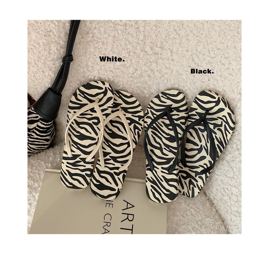 Dép Xỏ Ngón Họa Tiết Ngựa Vằn Thời Trang Mùa Hè Cá Tính Cho Nữ