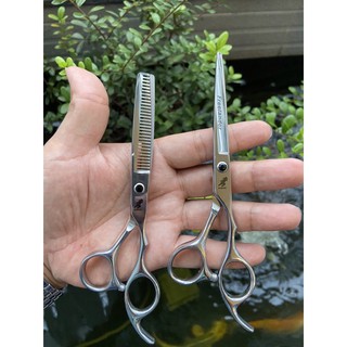 Kéo cắt tóc tỉa tóc nam nữ Nhật Bản cao cấp FREELANDER CD1 [Mua bộ kéo tặng kèm một bao da+2 lược+chỉnh kéo]