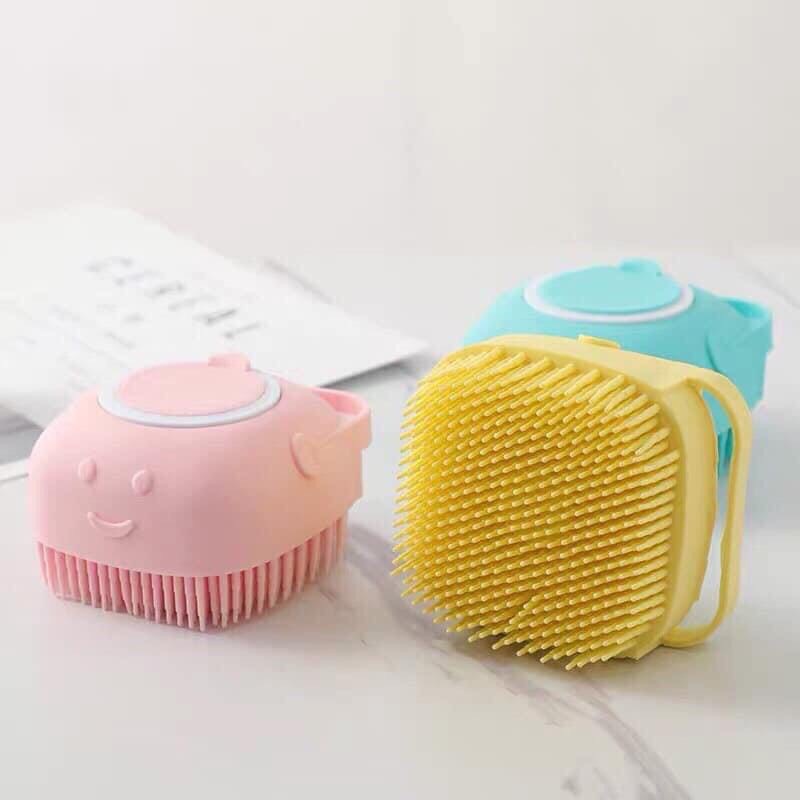 Cọ Tắm Silicon Vuông Có Kèm Ngăn Chứa Sữa Tắm - LAVITA