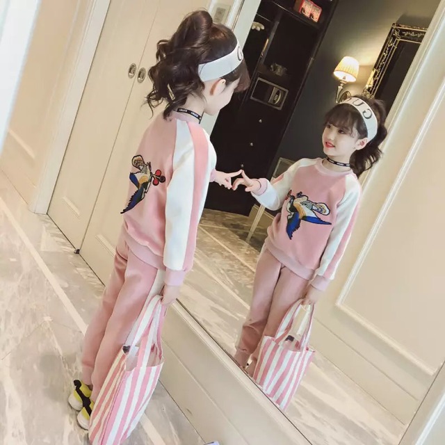 Set bộ nhung bé gái