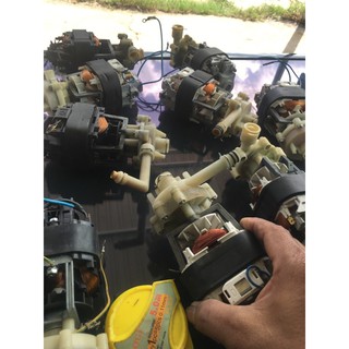 Mô tơ bơm nước máy nước nóng .