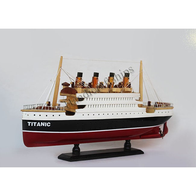 Mô hình thuyền gỗ Titanic 40cm (không điện)