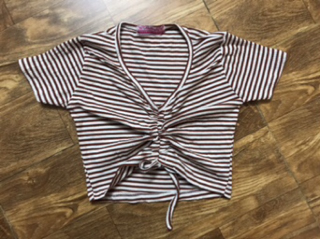 Áo croptop rút dây