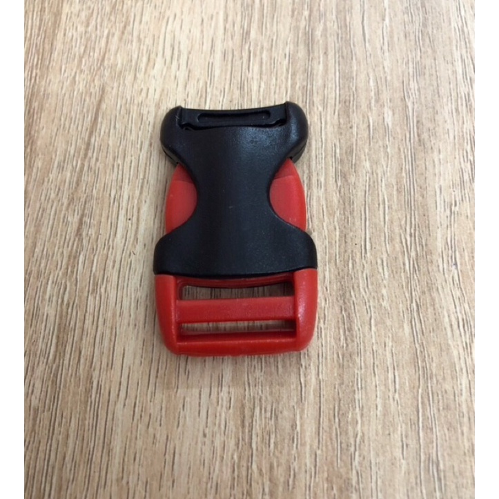 Set 50 cái khoá cài quai nón bảo hiểm , balo